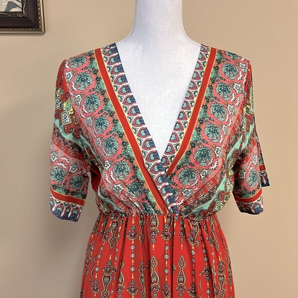 NWT - V-neck Boho Maxi Dress - Picture 2 of 5